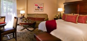 Colorado Resort Unveils Upgrades The Glenwood Hot Springs Lodge has revamped its 107 guestrooms.