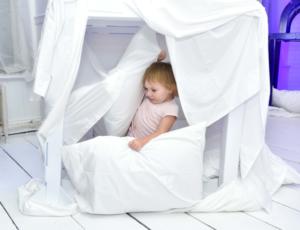 Kids can choose from three different fort types.